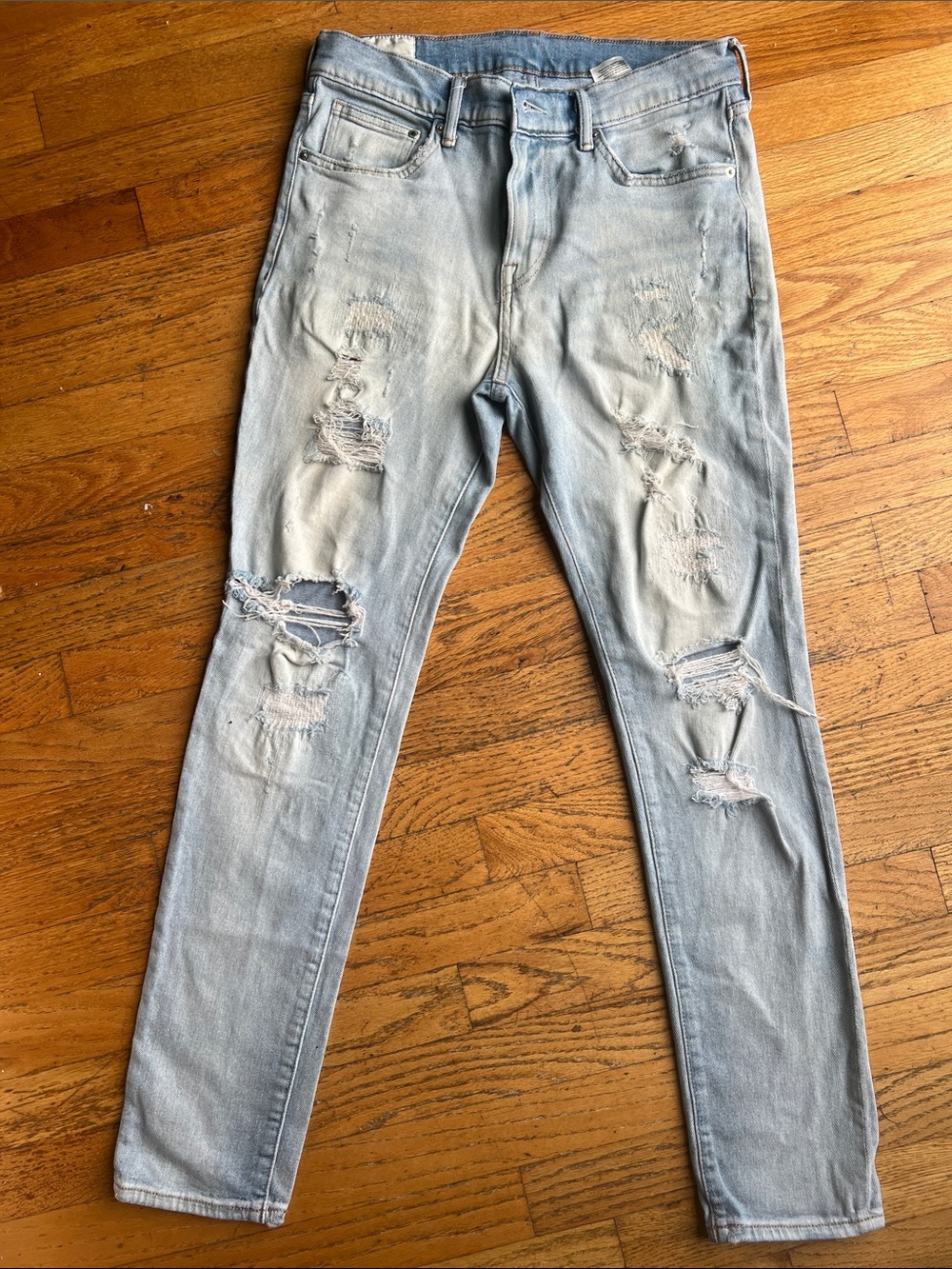 H&M Light Blue Skinny Ripped Jeans 31/32